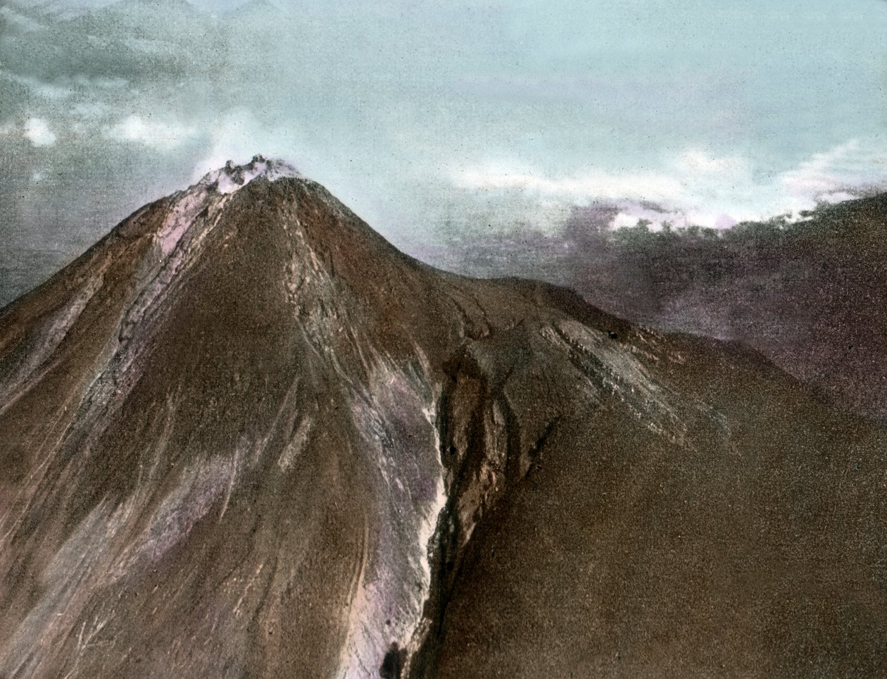 ジャワ島のムラピ火山 作： 無名の画家