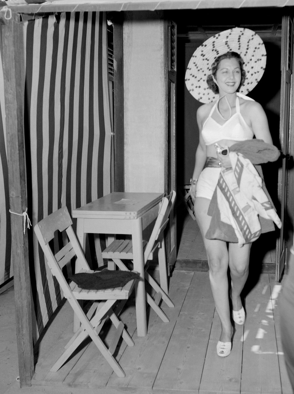 ベニス国際映画祭での女優マリア・モンテスの活躍 - 1950年 作： 不明