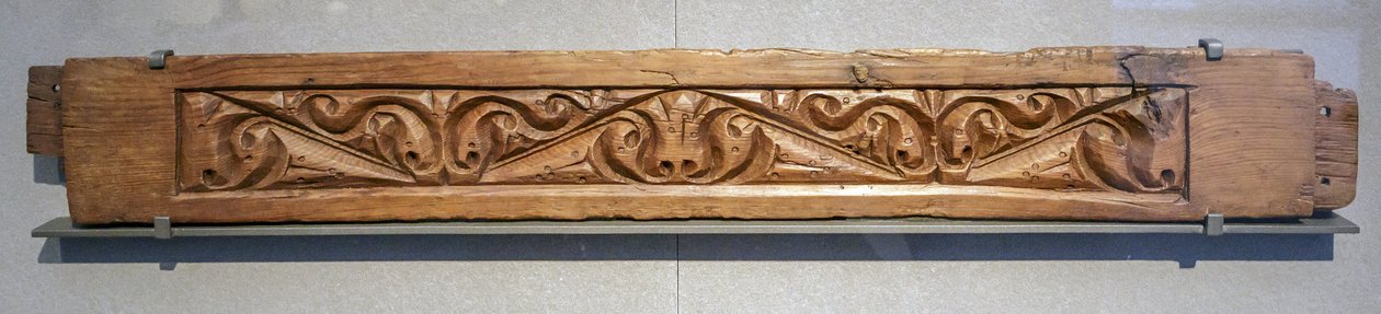 ベベル・スタイル」の木工品。エジプト、9世紀松の彫刻が施されています。ルーヴル美術館 作： 無名の画家