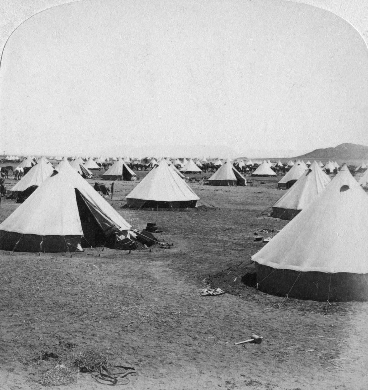 南アフリカのデアールにある軍事キャンプ、ボーア戦争、1900年。 作： アンダーウッドとアンダーウッド