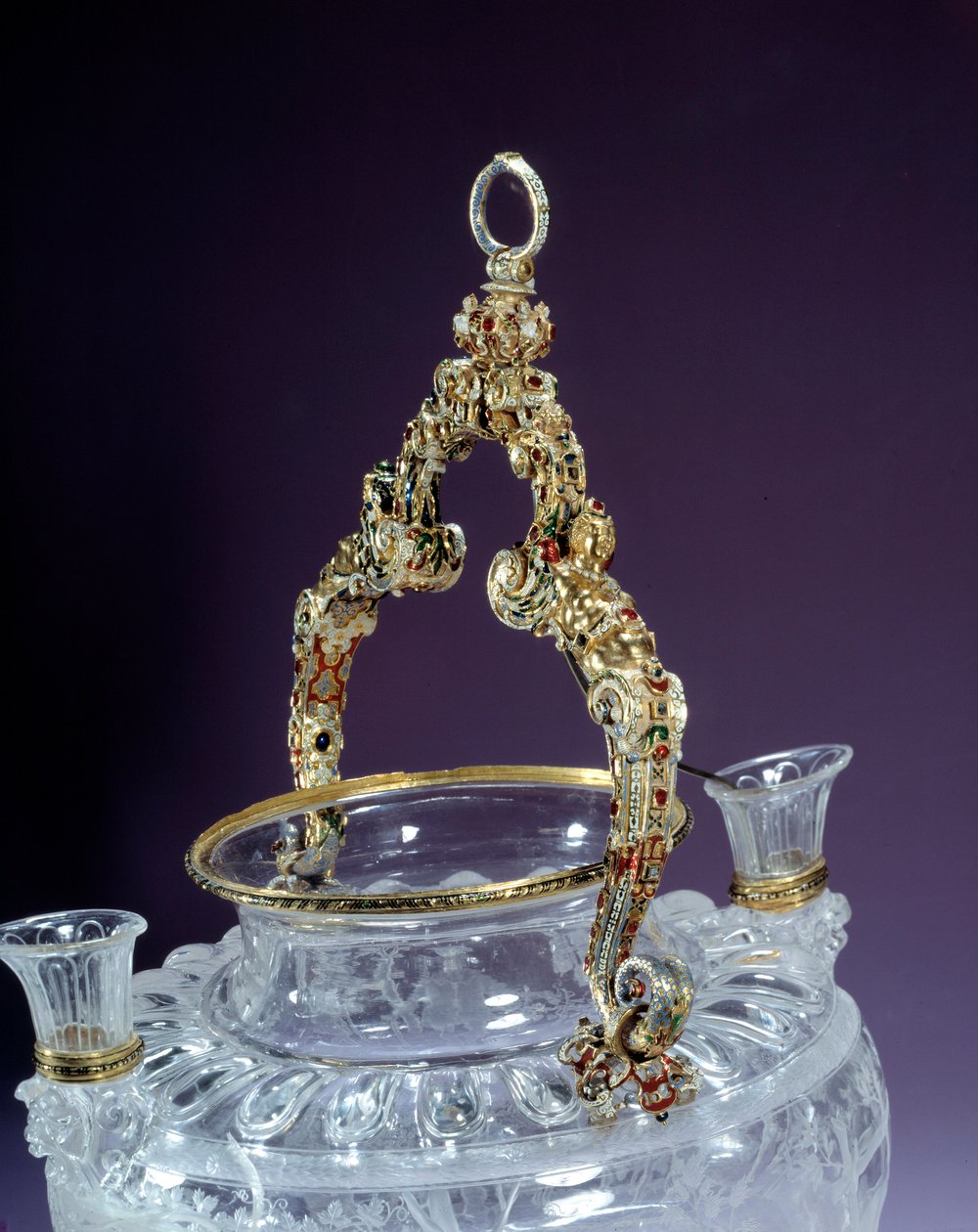 ロッククリスタル製の花瓶の持ち手が、ノエの酔いを表現している。1550年頃、パリルーブル美術館 作： 無名の画家