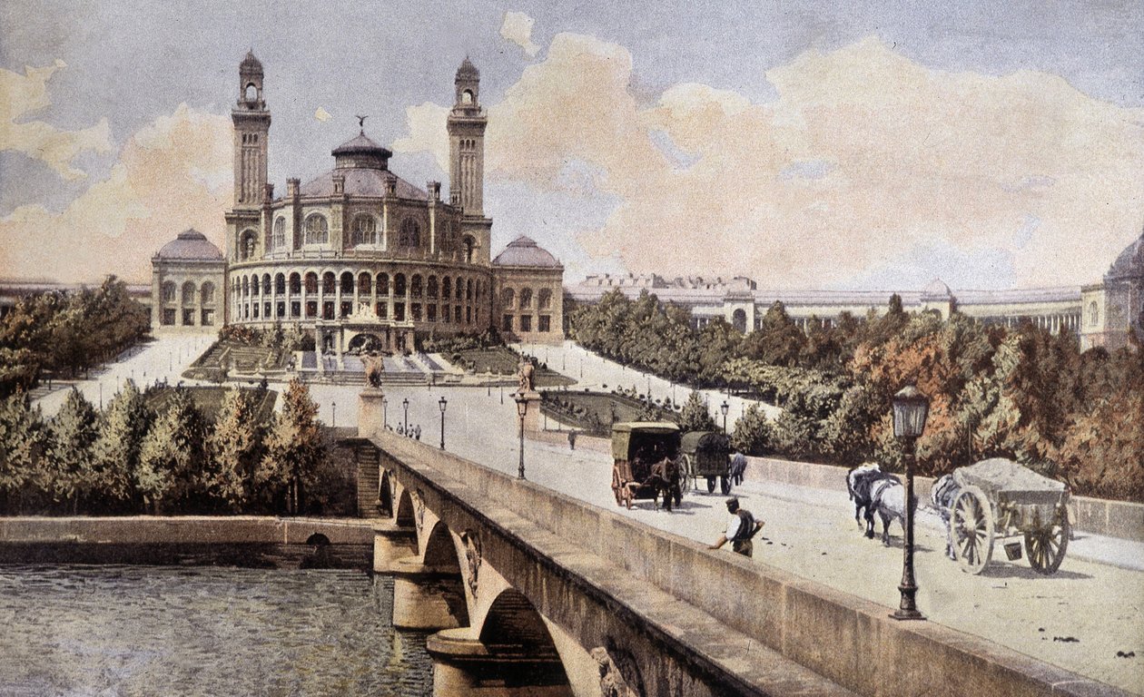 1898年のトロカデロ宮殿（パリ）の様子。