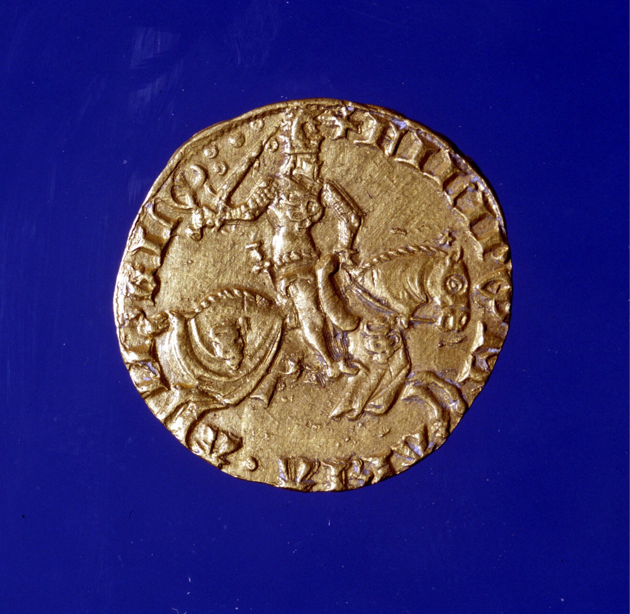 フィリッポ・マリア・ヴィスコンティ（1392〜1447）の肖像が描かれた金貨。 作： 無名の画家