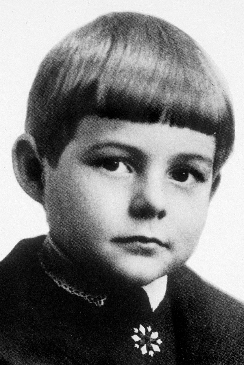 幼少期のアーネスト・ヘミングウェイ（アメリカ、オークパーク 作： 未知の写真家