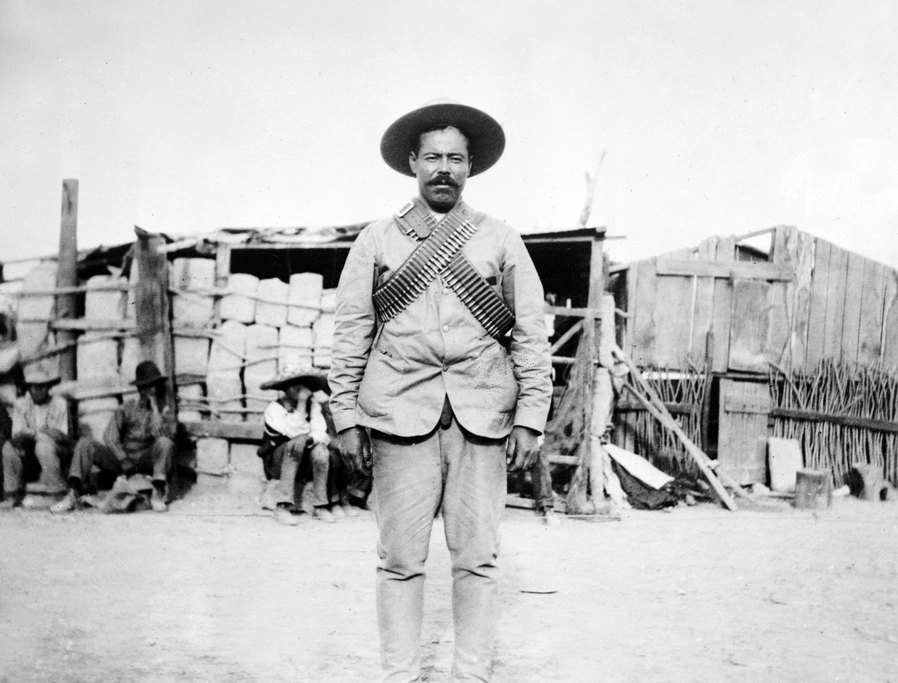 フランシスコ・ビジャ、別名パンチョ・ビジャ（1878-1923）メキシコ革命の将軍 作： 未知の写真家
