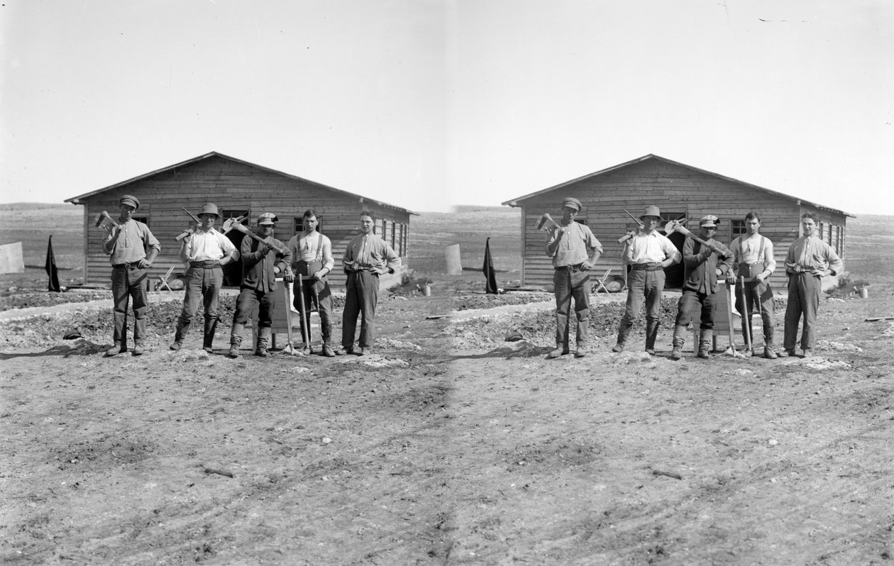 パレスチナのキブツに住むユダヤ人入植者の集合写真（1923年頃 作： 未知の写真家