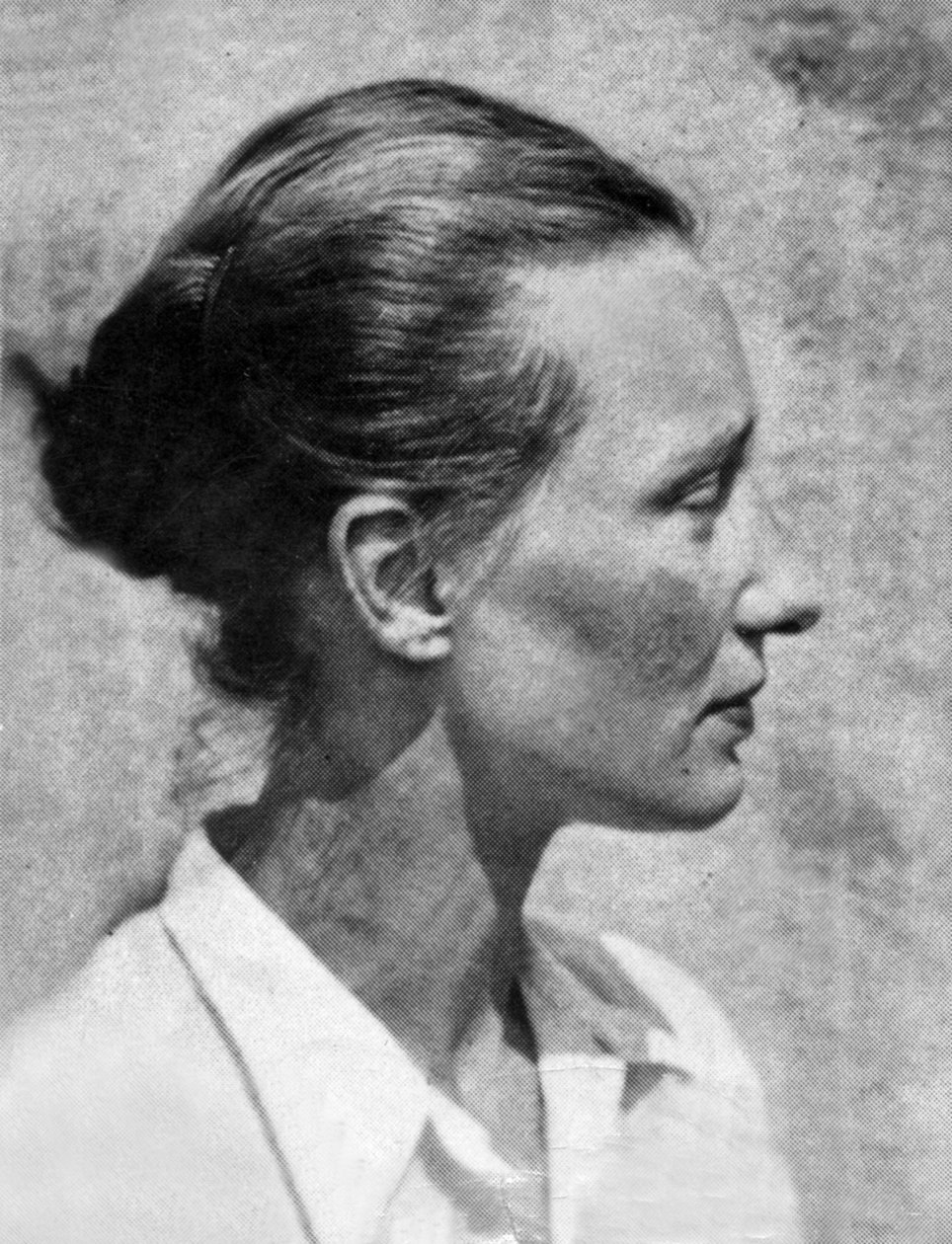 マリー＝マドレーヌ・フルケード、1942年頃（モノクロ写真） 作： 未知の写真家