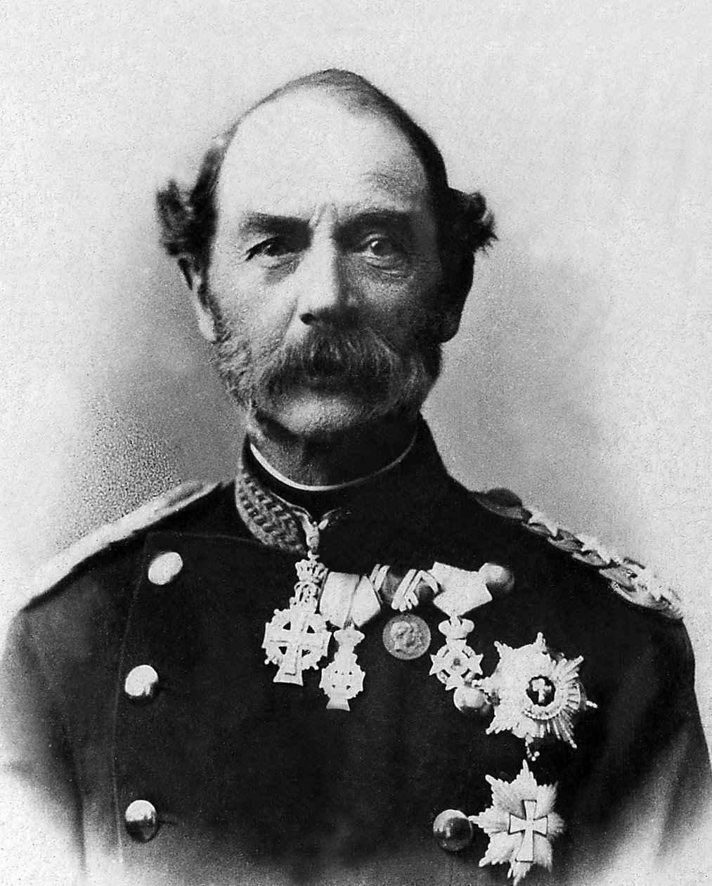 デンマーク王クリスチャン9世（1818-1906）の肖像。 作： 未知の写真家