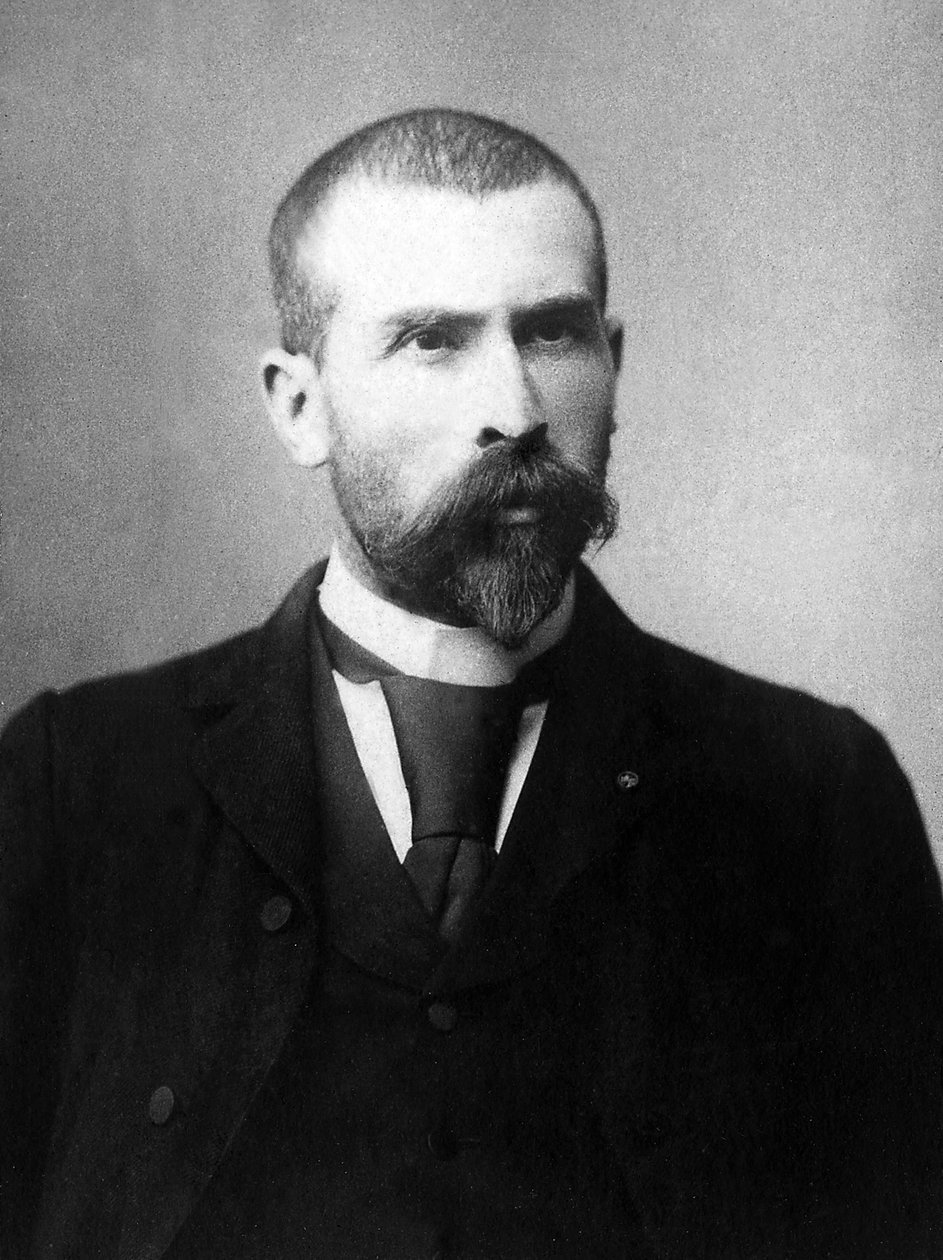 フランスの医師・生物学者、エミール・ルー（1853-1933）の肖像。 作： 未知の写真家