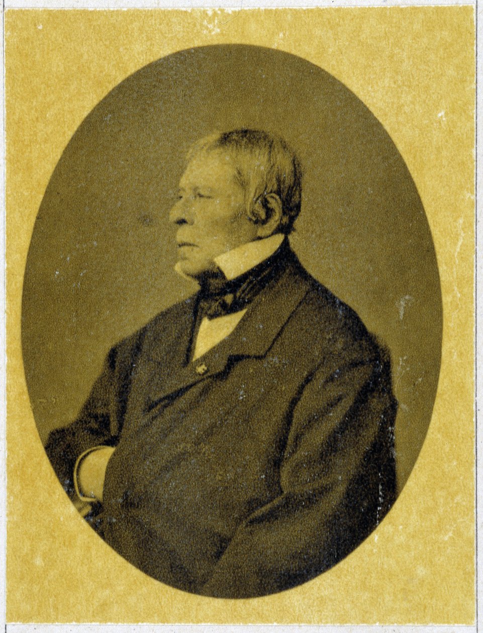 1841年、ジャン・オーギュスト・ドミニク・アングル（1780 - 1867）の肖像。 作： 未知の写真家