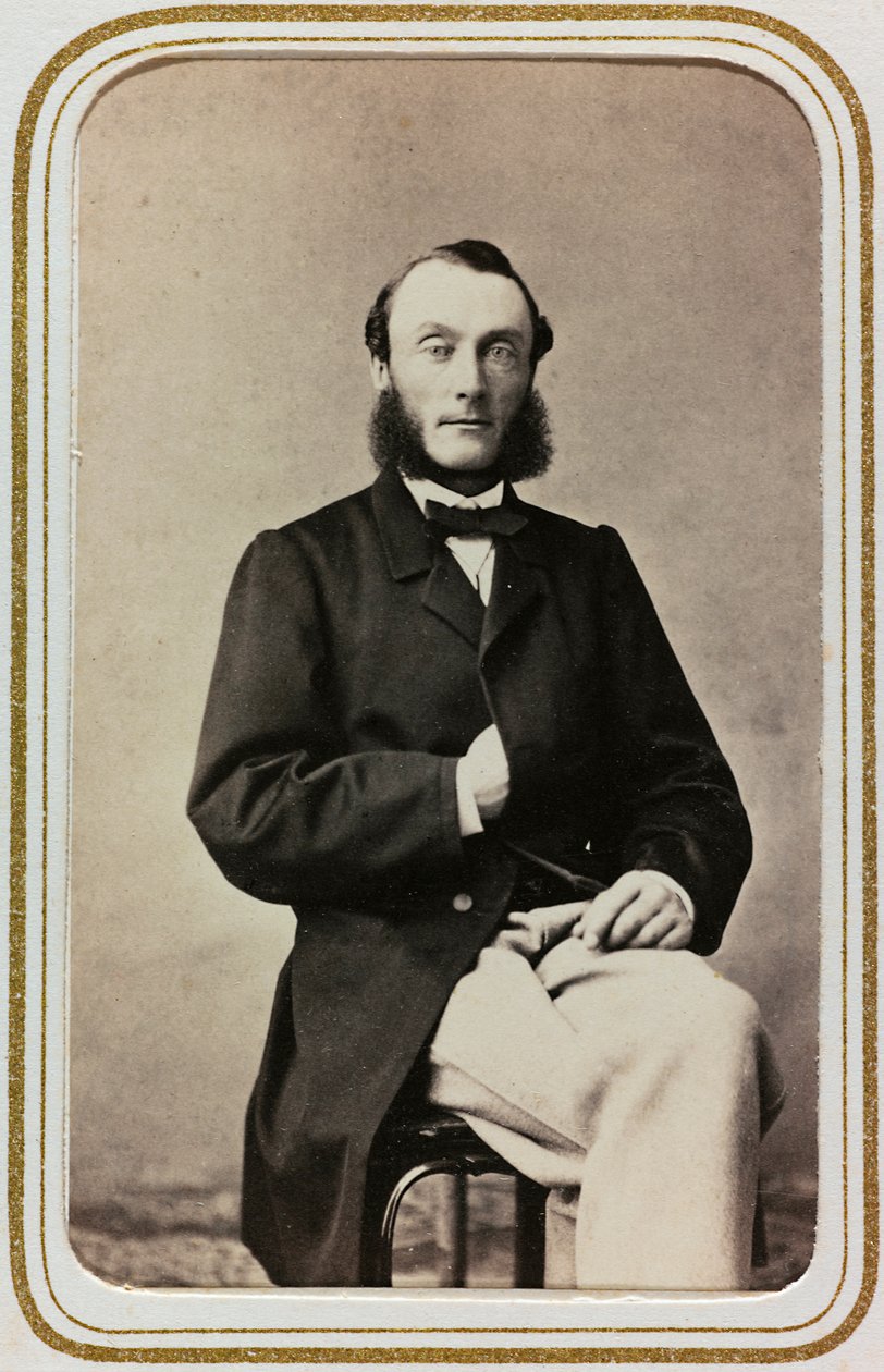 男性の肖像、カルト・ド・ヴィジット。裏には "Robert Ditzinger (1826-1891) "とある。 作： 未知の写真家