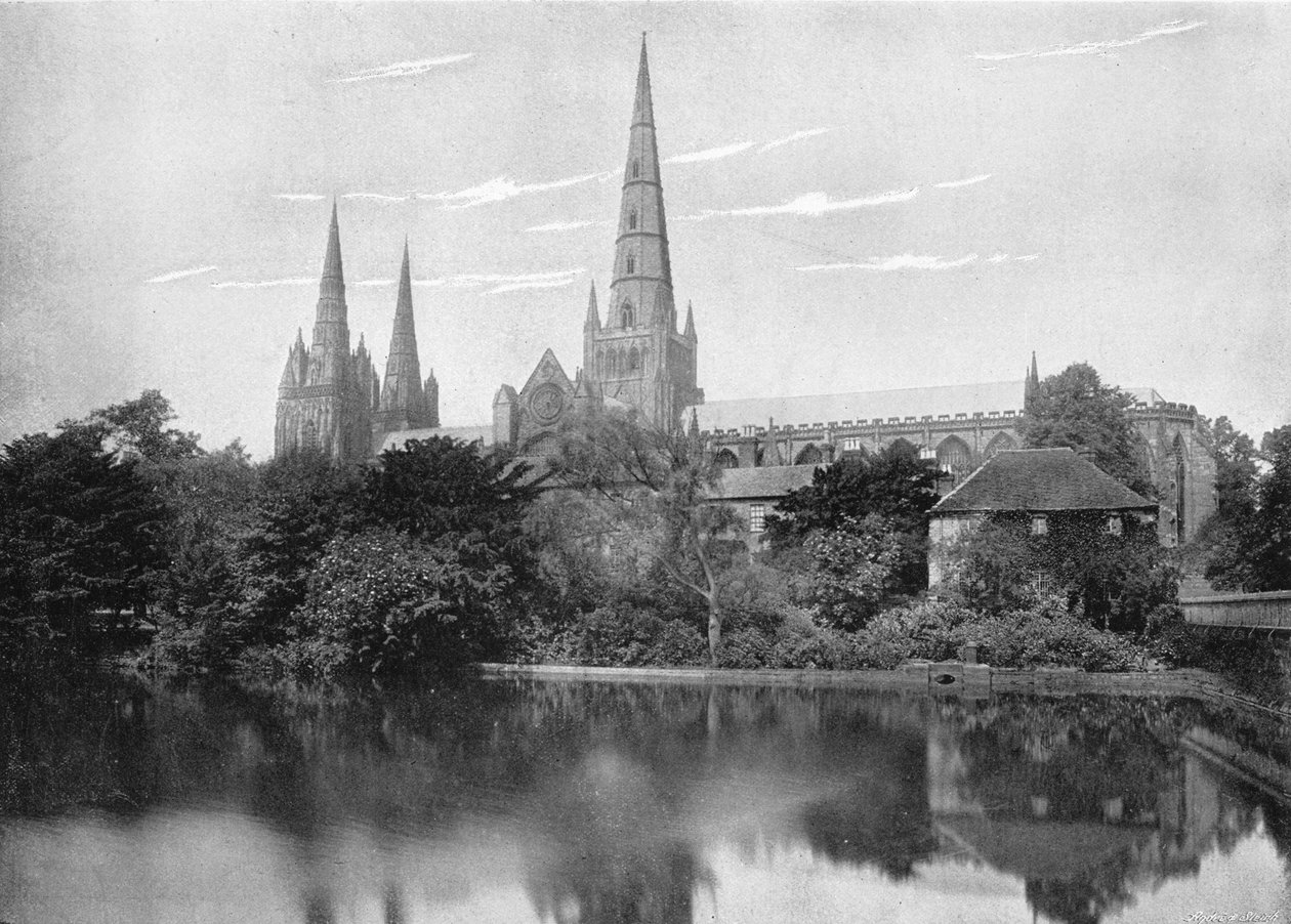 リッチフィールド大聖堂、c1896 作： バレンタインアンドサンズ