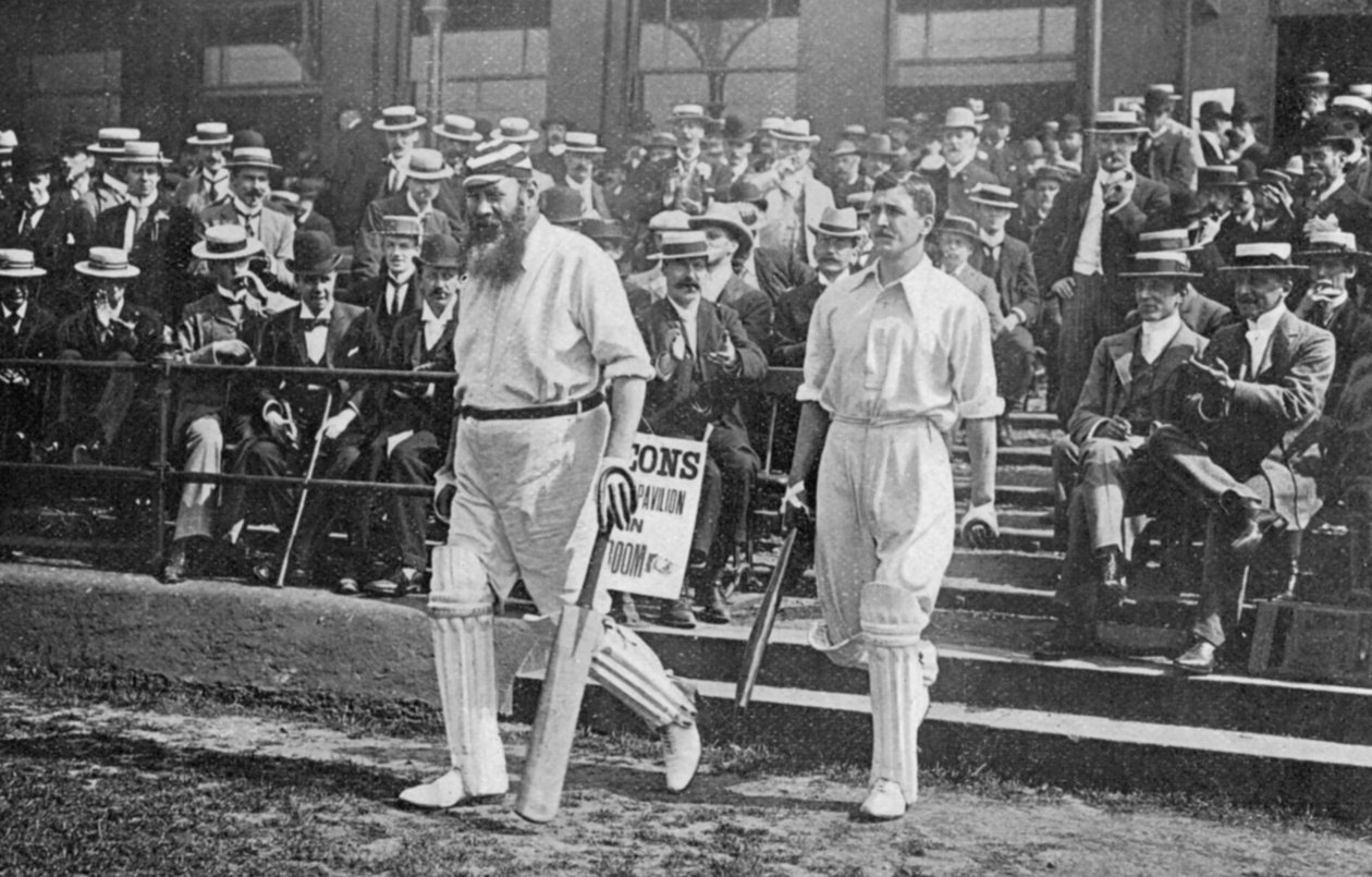 WGグレース博士、英国のクリケット選手、コウモリに向かって歩いていく、c1899 作： ウィリアム・アルバート・ラウチ