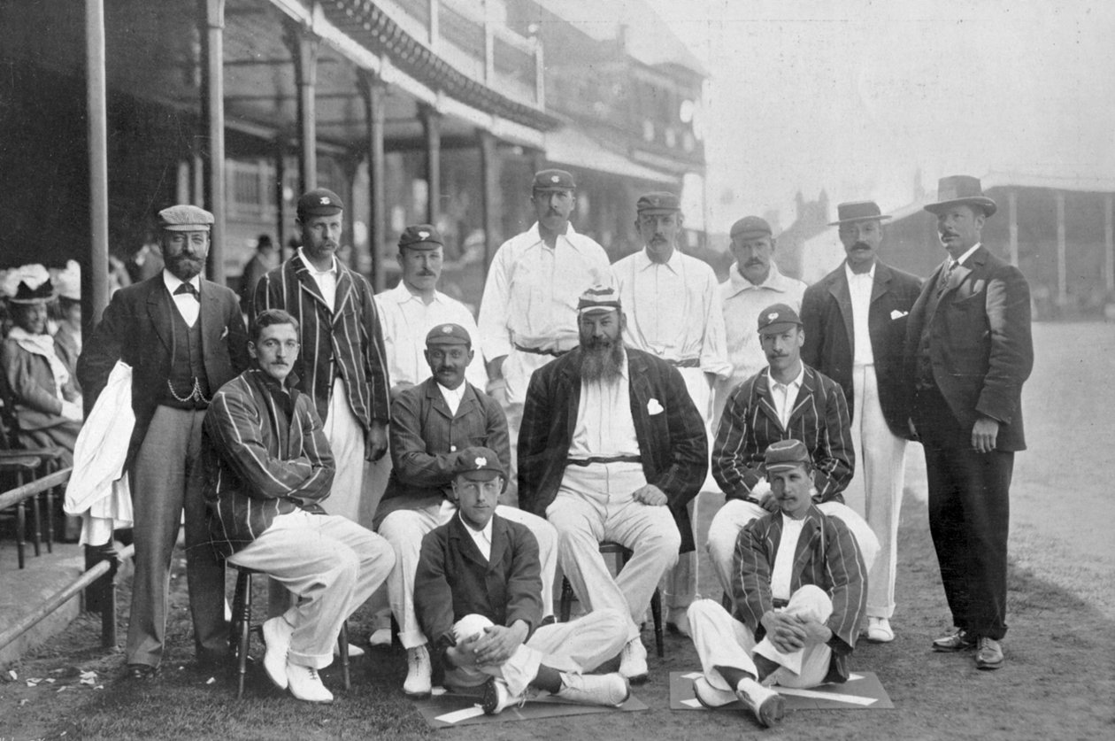 1899年、ノッティンガムシャーのノッティンガムにあるイングランドテストクリケットXI。 作： ウィリアム・アルバート・ラウチ