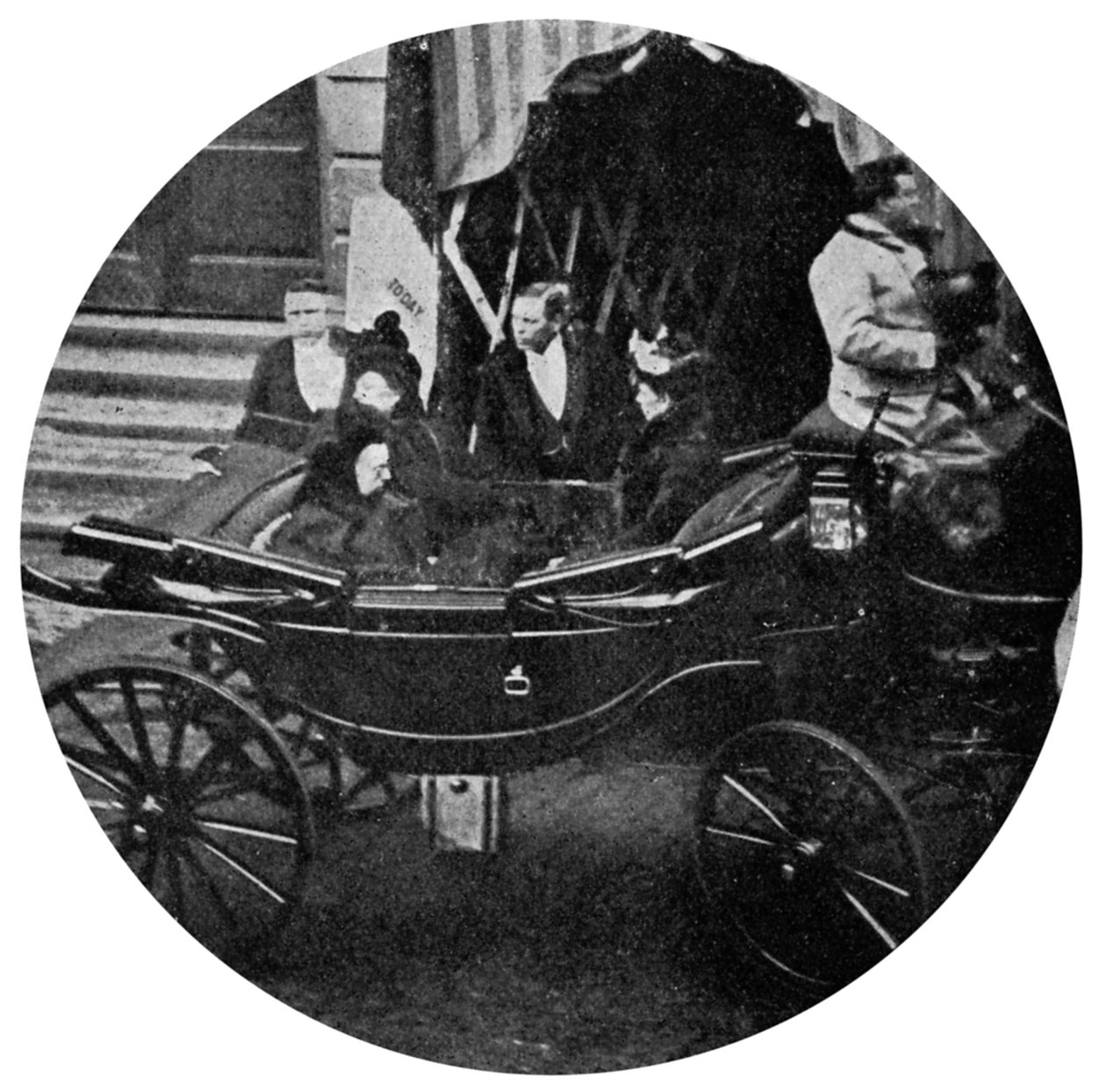 1900年12月13日のビクトリア女王の最後の写真。 作： WFシーモア