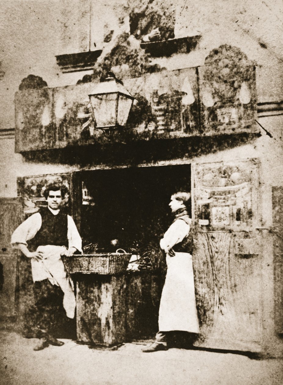 食料品店、サンクトペテルブルク、1868年頃（セピア写真） 作： ウィリアム・アンドレーエヴィッチ・キャリック