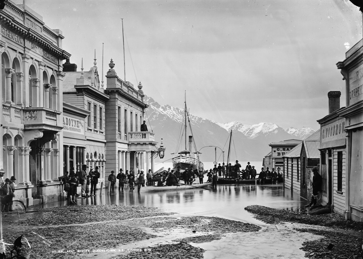 バララットストリート、クイーンズタウン、ニュージーランド、1878年に浸水 作： ウィリアム・P・ハート