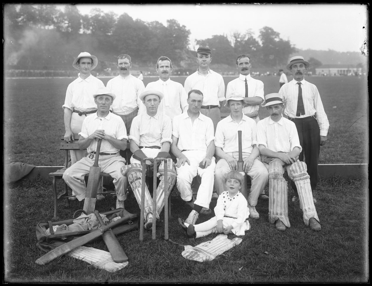 ホールドポートクリケットクラブのグループの肖像、c.1911-12 作： ウィリアムデイビスハスラー