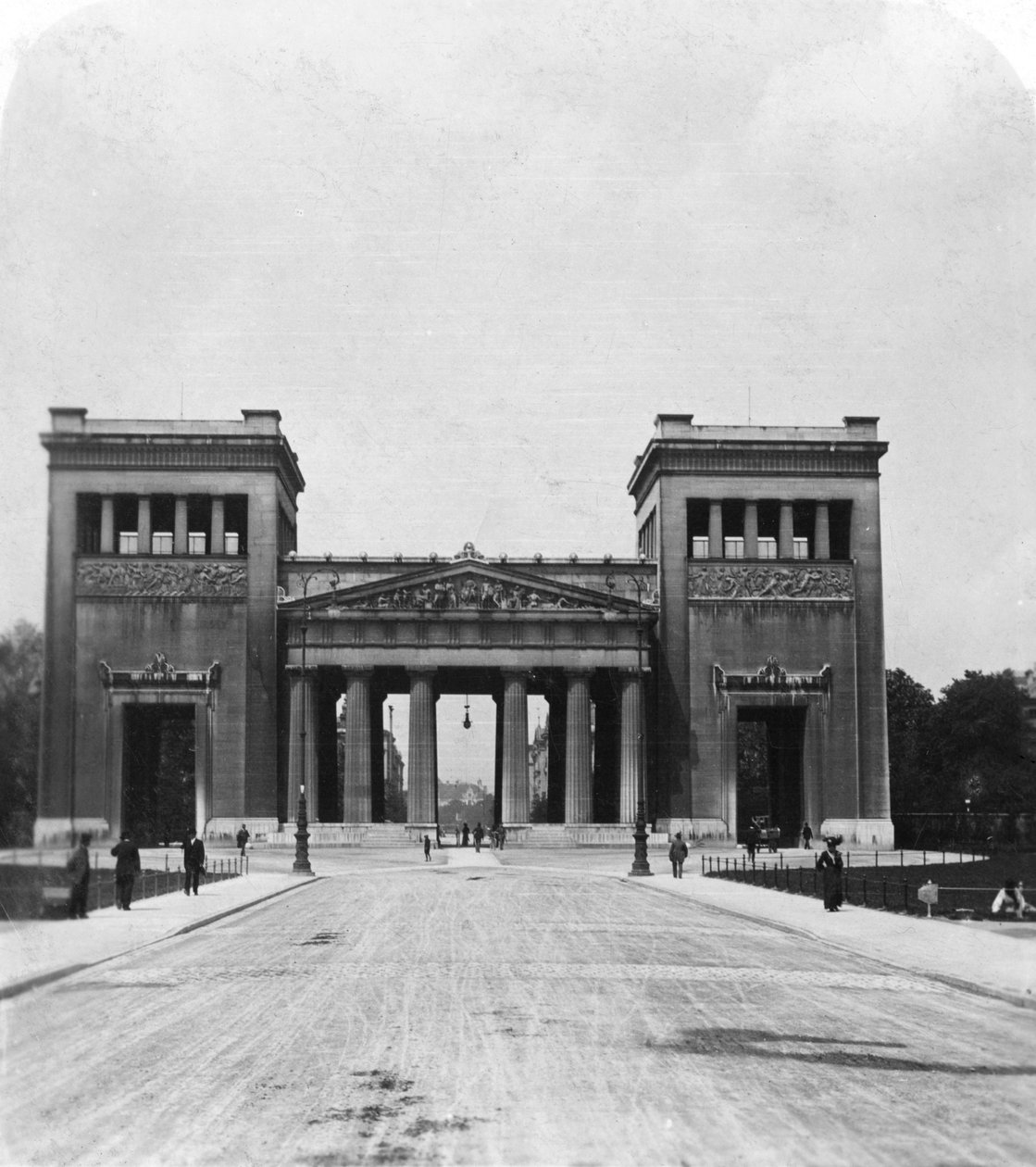 Propylaen、ミュンヘン、ドイツ、c1900 作： ワースレと息子