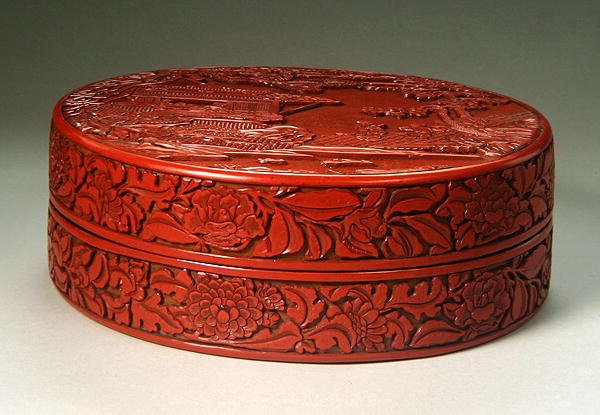 刻まれた円形の辰砂箱とカバー（漆塗りの木材）（272181と272182も参照） 作： 元王朝中国語学校