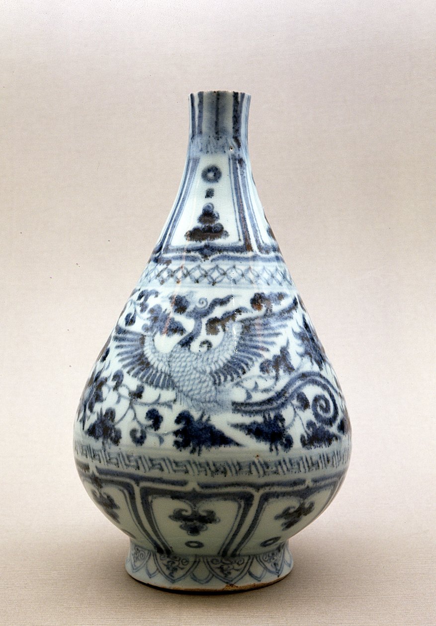 元朝時代（1206～1368）の青白花瓶（陶製 作： 元王朝中国語学校