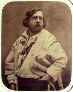 白いブラウスを着たフランス人作家セオフィル・ゴーティエ（1811-1872）の肖像 撮影：フェリックス・トゥルナション・ディ・ナダール（1820-1910） 1854年 パリ、オルセー美術館蔵 作： Nadar