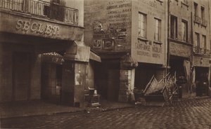 ハレの日の柱の断片（モノクロ写真 作： (after) French Photographer