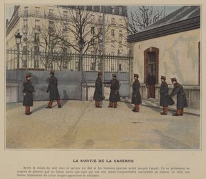 バラックの出口（カラー写真 作： (after) French Photographer