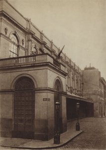 ル・ペルティエ通りの旧オペラ座（モノクロ写真 作： (after) French Photographer