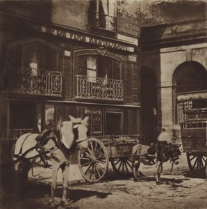 レストラン「ラペルーズ」の入り口（グラン＝オーギュスタン通り）（モノクロ写真 作： (after) French Photographer
