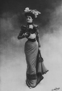 Miss Dortzal (白黒写真) 作： (after) French Photographer