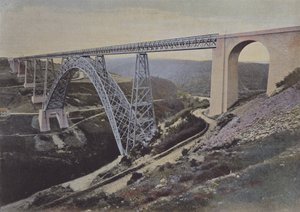 ガラビットの高架橋（カラー写真 作： (after) French Photographer