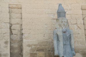 ルクソール神殿、ルクソールにある古代エジプト建築 作： Albert Mansour
