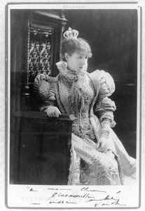 サラベルナール（1844-1923）、ヴィクトルユーゴー（1802-85）の「ルイブラス」でマリードヌーブール役