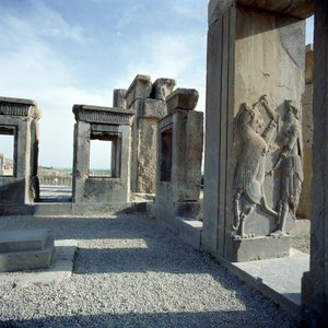 クセルクセスの玉座ホール、紀元前480年頃に完成（179109を参照） 作： Achaemenid
