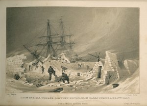 強風の中、雪壁を完成させるH.M.S.テラーの乗組員たち