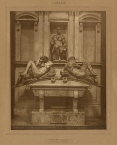 [ミケランジェロのメディチ家の墓、フィレンツェ]。 作： Adolphe Braun