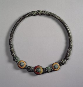 Lehuta Torc、青銅器時代、ハンガリー 作： Age Bronze