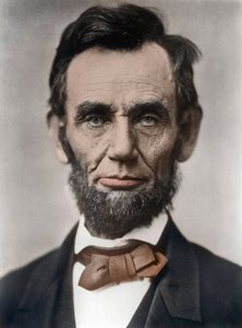 Portrait of Abraham Lincoln - エイブラハム・リンカーン（1809-1865）の肖像  アメリカ合衆国第16代大統領。写真提供：Alexander Gardner, 画像サイズ:222x300