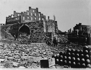 1863年4月、バージニア州リッチモンド、アーセナルの廃墟（コロジオンネガからのアルバムプリント 作： Alexander Gardner