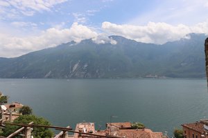 山も湖も