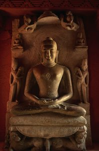 ティルタンカラ像 インド、ウッタル・プラデーシュ州デオガル、ジャイナ教寺院No.24 8～17世紀 作： Nicolas Toussaint Charlet