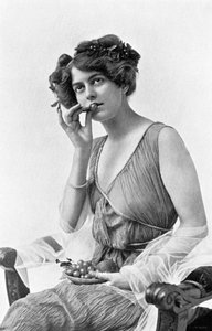 アイリーン・ウォーレン、1908-1909。