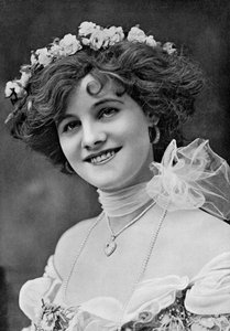 ミスガーティーミラー1879-1952、女優、1902-1903年。
