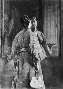 日本のローブ、ca。 1872年。 作： Alfred Emile Stevens
