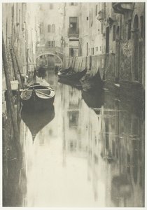 ベネチアン運河、1894 年、1897 年に印刷。 作： Alfred Stieglitz