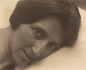  作： Alfred Stieglitz