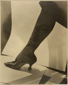 ドロシー・トゥルー 作： Alfred Stieglitz