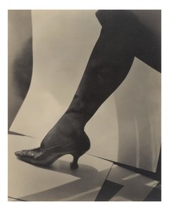  作： Alfred Stieglitz
