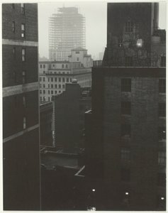 アメリカン プレイスの私の窓から、南西、1932 年。 作： Alfred Stieglitz
